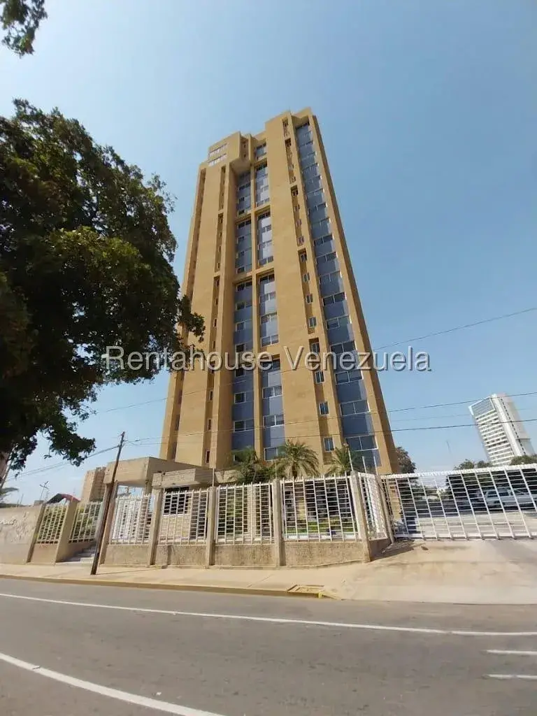 Apartamento En ALQUILER En 5 De Julio MLS #26-19514