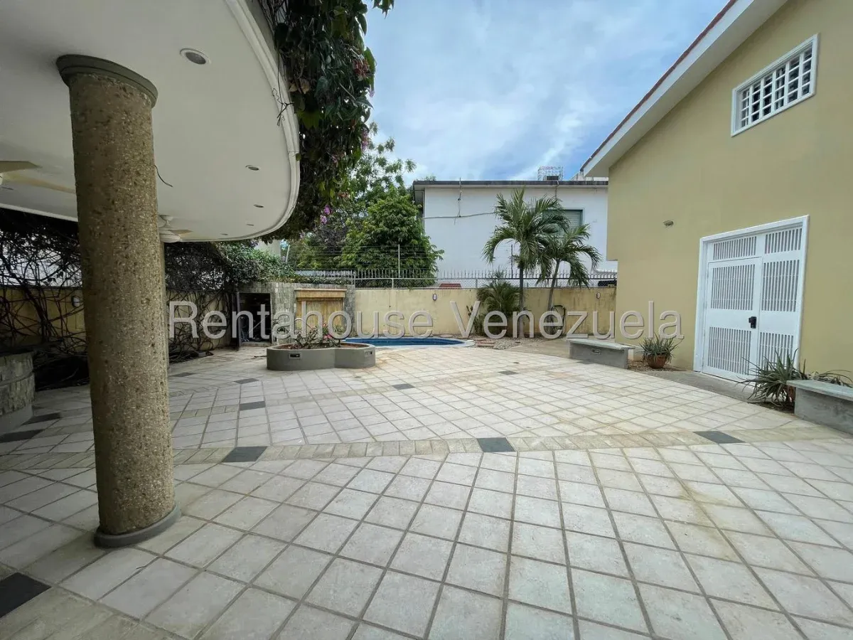 Casa Quinta Para Uso Comercial O Residencial En ALQUILER En Tierra Negra MLS #26-20754 - 3