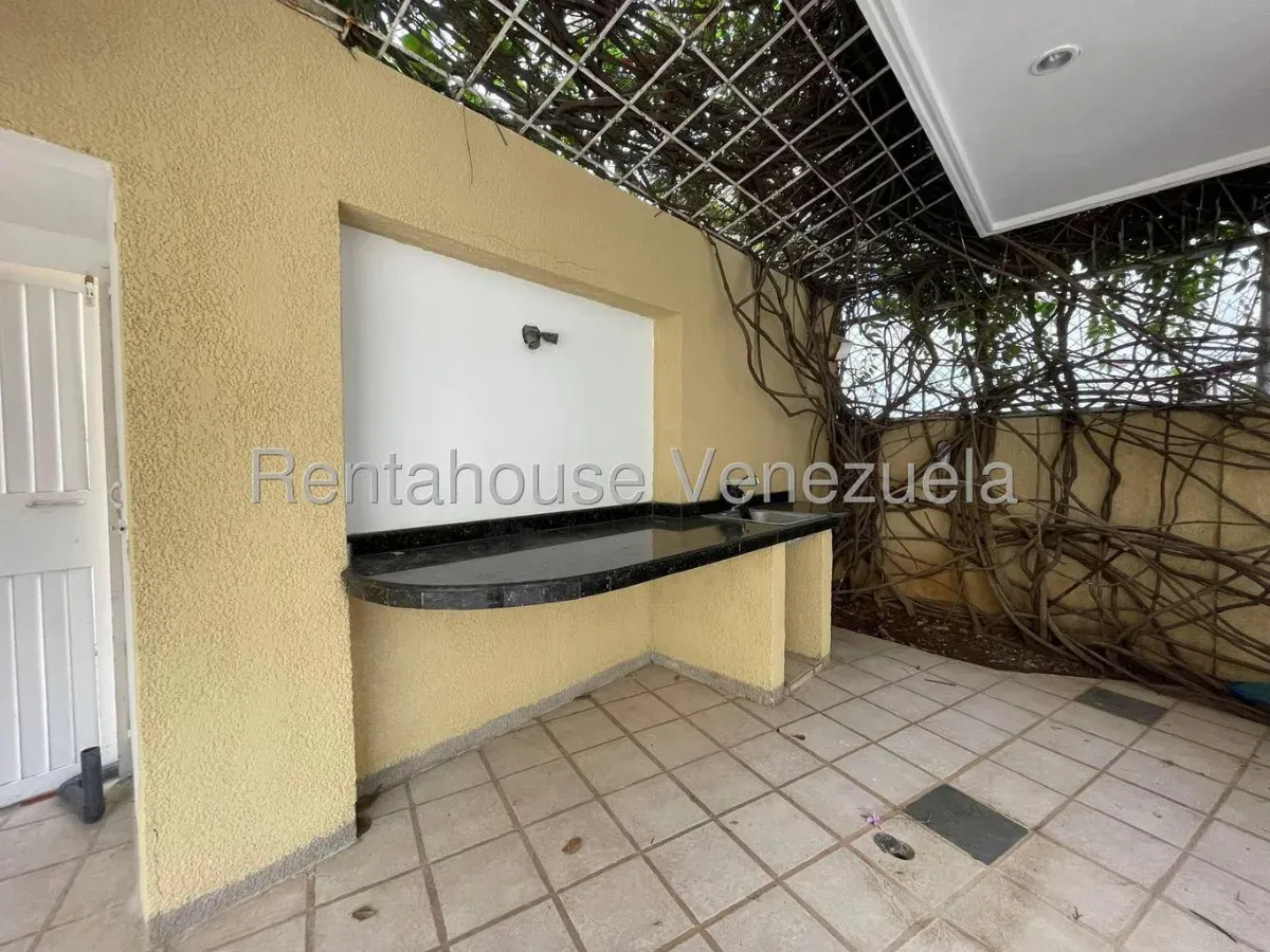 Casa Quinta Para Uso Comercial O Residencial En ALQUILER En Tierra Negra MLS #26-20754 - 4