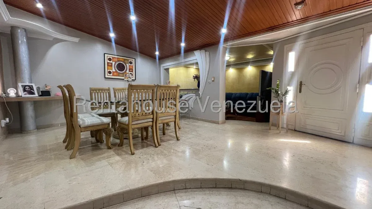 Hermosa Casa En Esquina En Venta, Sector Santa Fe MLS #26-19384 - 16