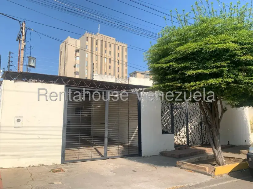 Casa En VENTA En Cecilio Acosta MLS #26-14459
