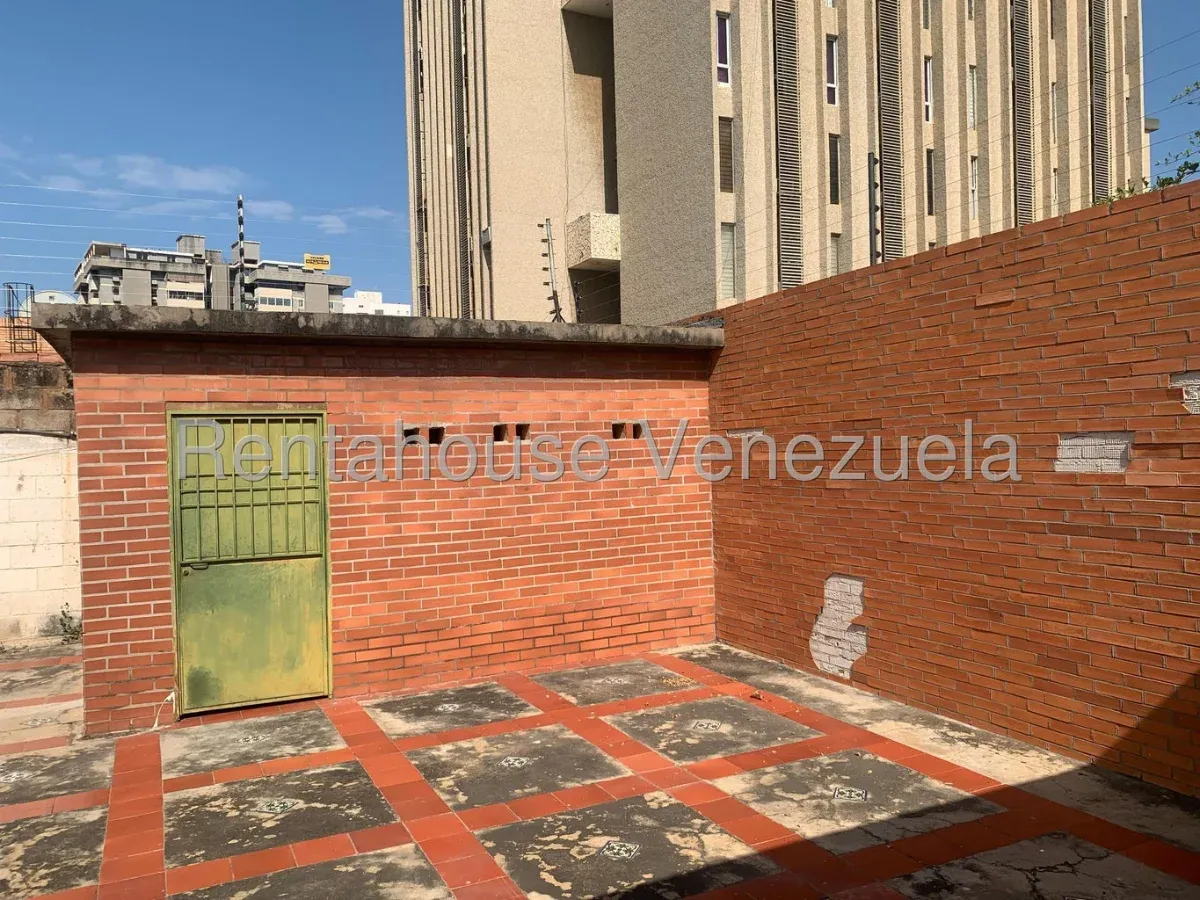 Casa En VENTA En Cecilio Acosta MLS #26-14459 - 18