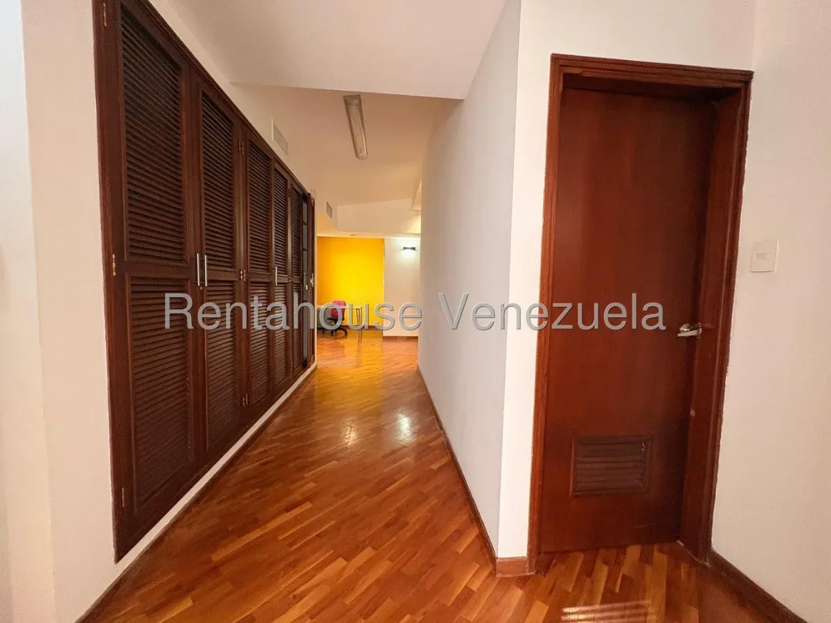 Bello Town-House En Venta En Doral Norte MLS #26-13910 - 12