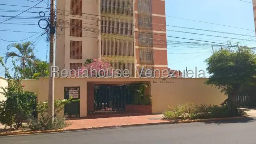 Apartamento En Alquiler En Tierra Negra MLS #26-22351