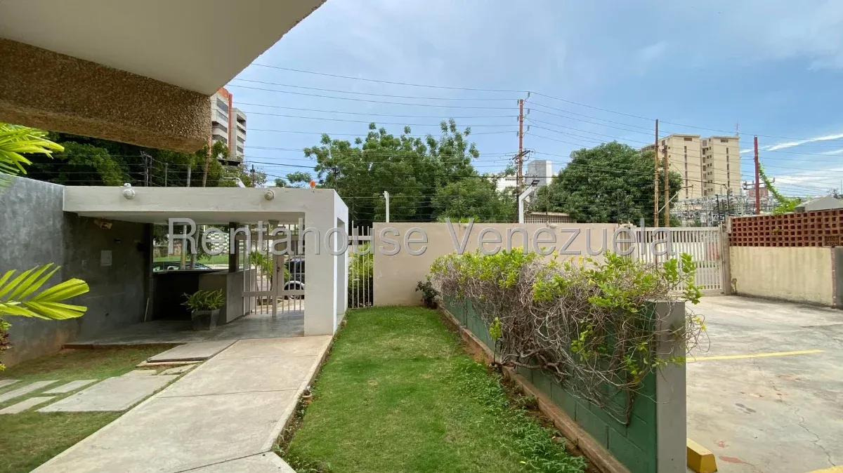 Apartamento En Alquiler En El Sector Bellas Artes MLS #26-14980 - 3