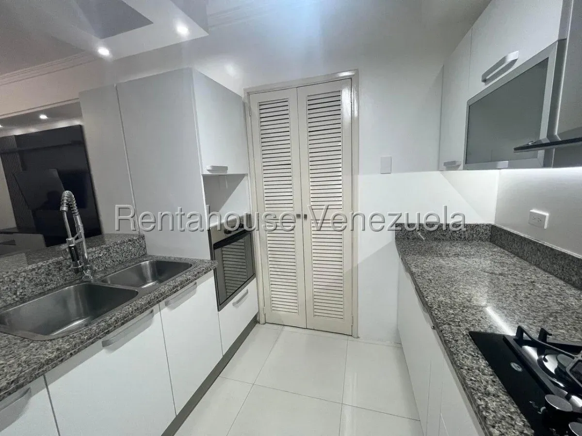 Apartamento En ALQUILER Con Excelente Ubicación  - 16