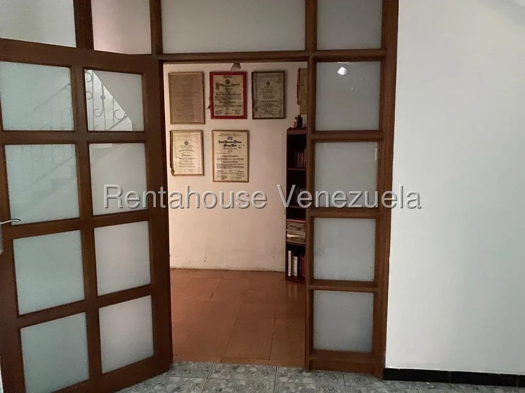 Casa De Dos Plantas En Venta En La Macandona - 8