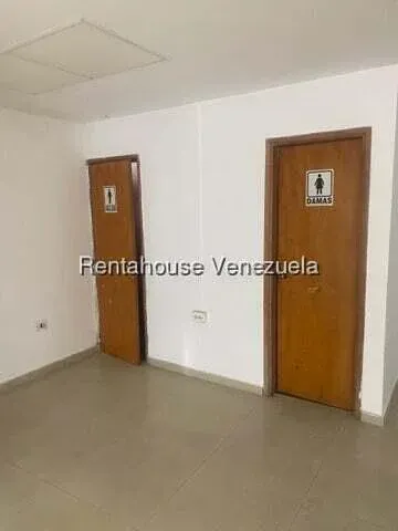 Casa Comercial En ALQUILER En Tierra Negra  - 9