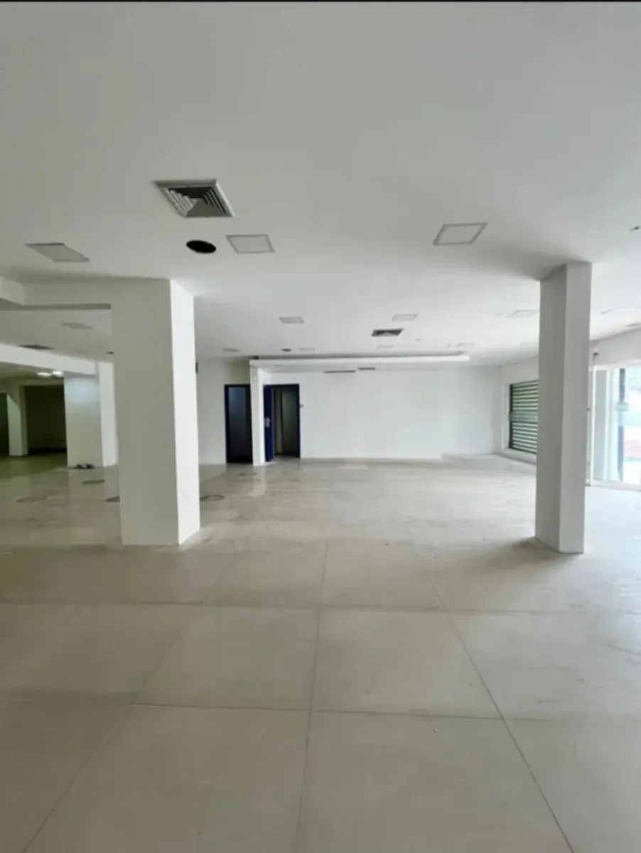Casa Comercial En ALQUILER En Tierra Negra  - 12