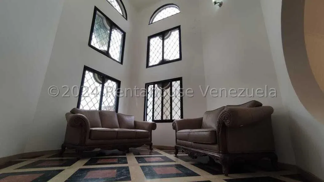 Espectacular Villa En Venta En El Sector Paraiso  - 18