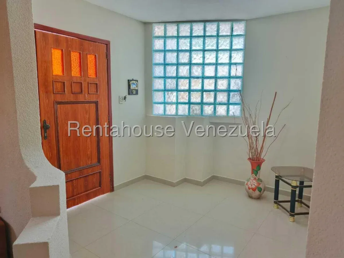 Amplia Casa Amueblada de 5 Habitaciones en Monte Bello, Maracaibo - 17