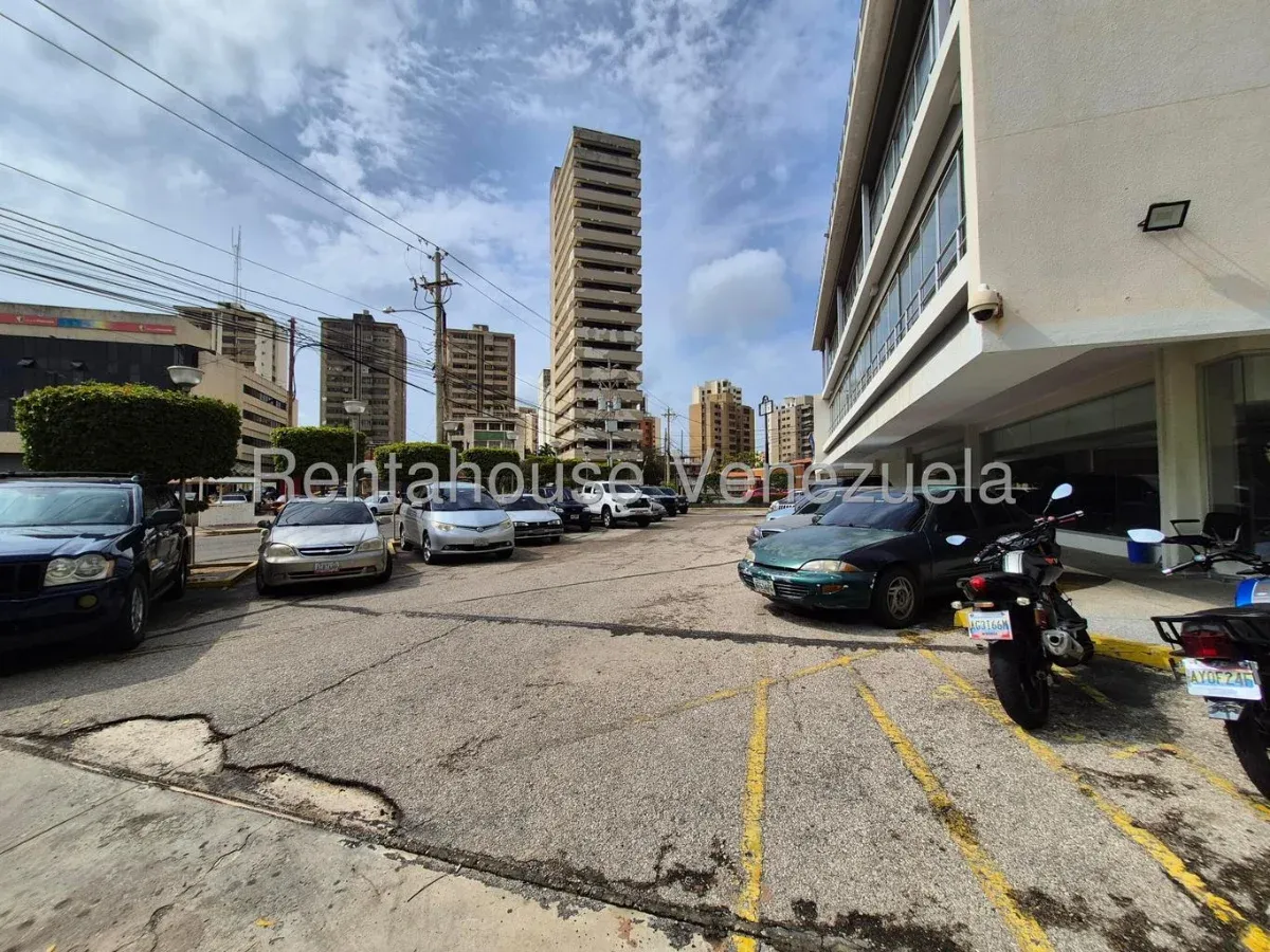 Oficina de lujo amoblada en 5 de Julio - 19