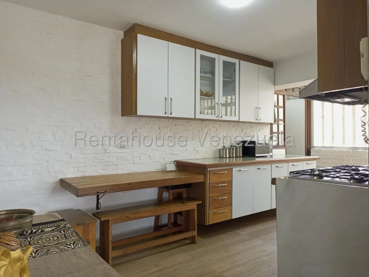 Apartamento en La Lago: seguridad, comodidad y amplios espacios - 11