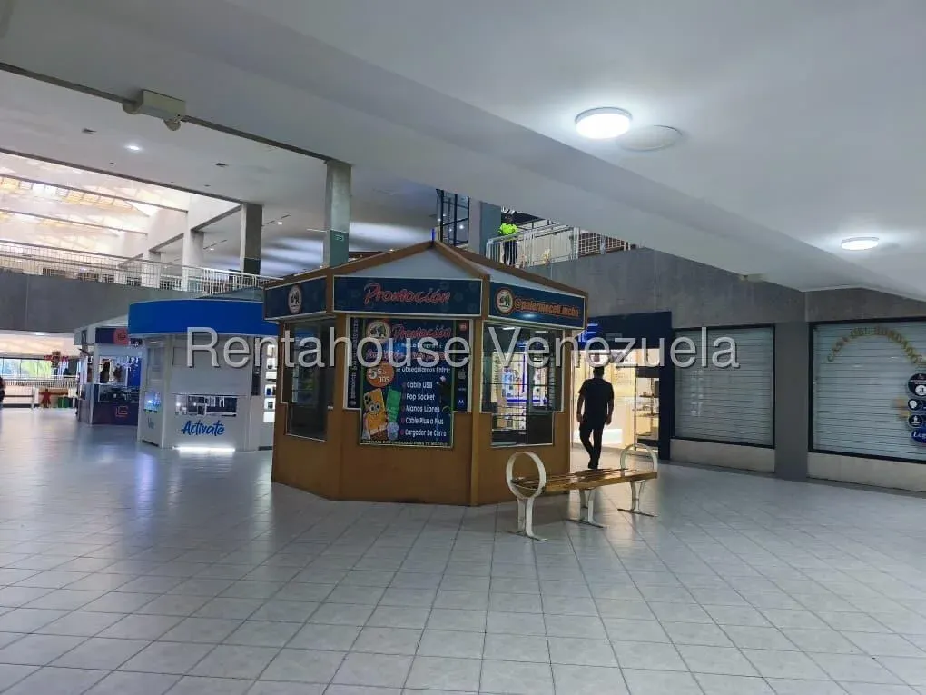 Local Comercial En ALQUILER En C.C Lago Mall  - 8
