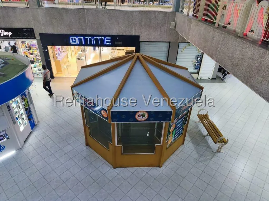 Local Comercial En ALQUILER En C.C Lago Mall  - 19