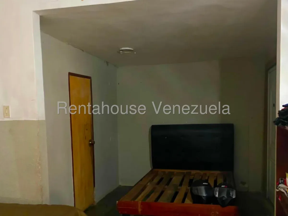 Casa Con Galpón En VENTA En Manzanillo - 6