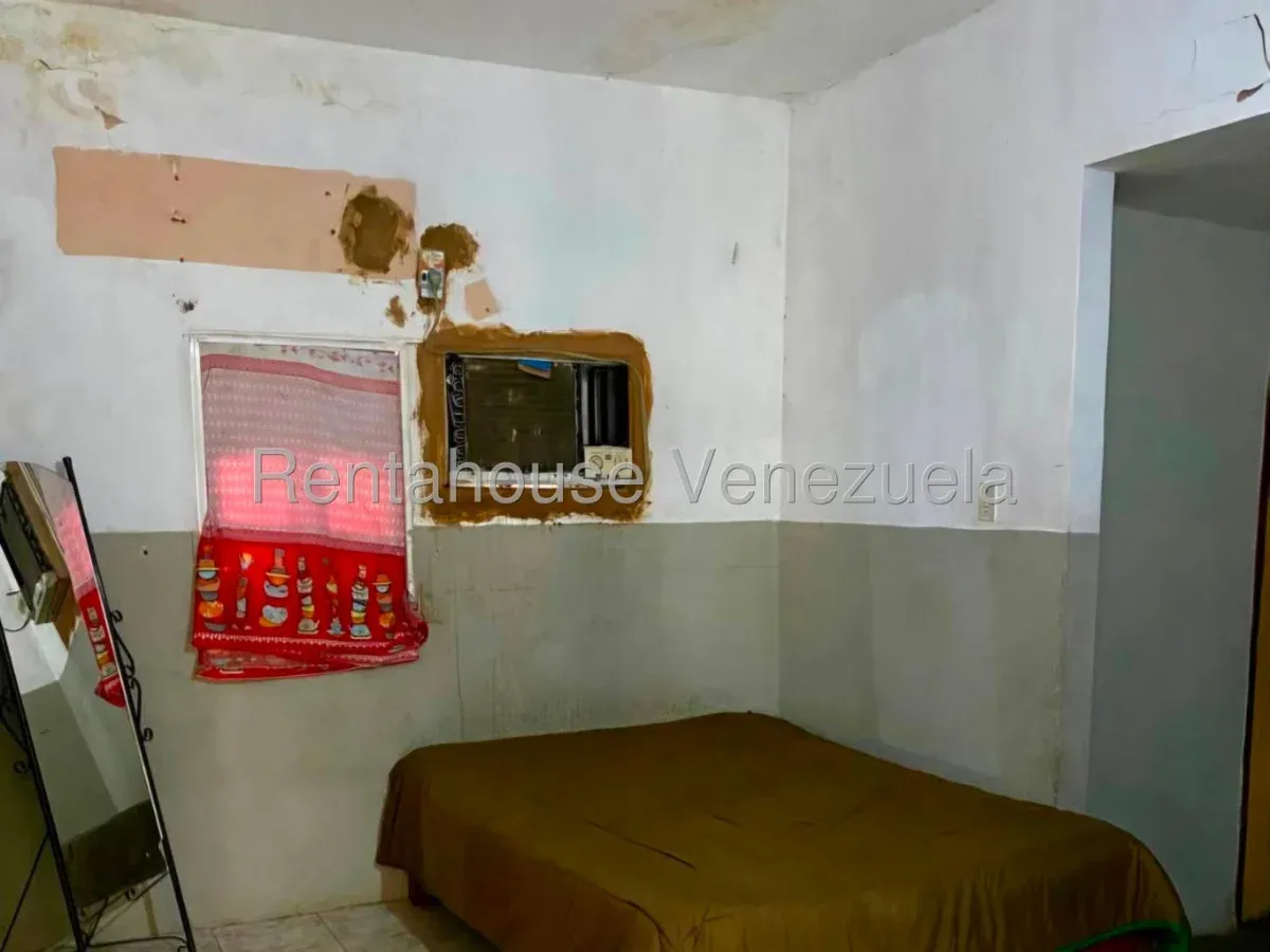 Casa Con Galpón En VENTA En Manzanillo - 16