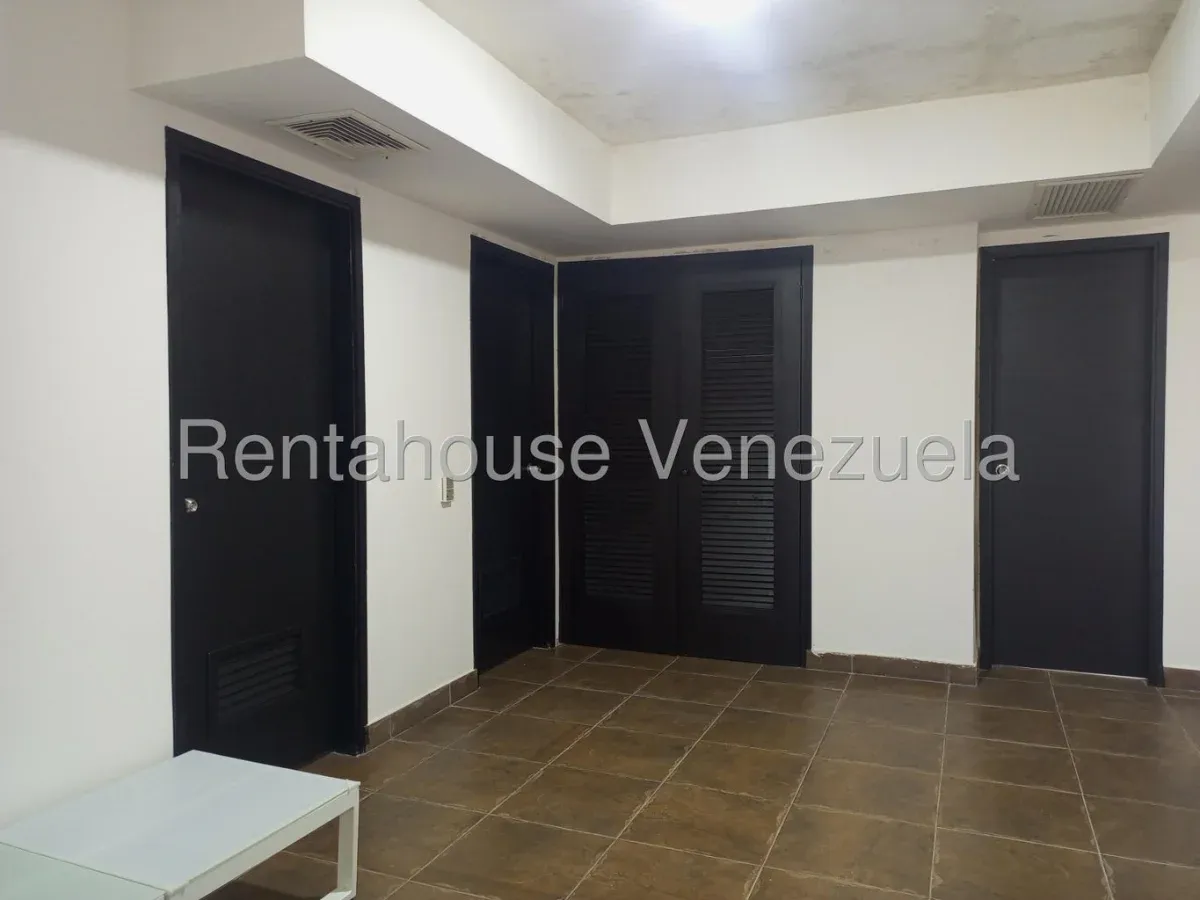Cómodo Apartamento En ALQUILER En Bellas Artes  - 16