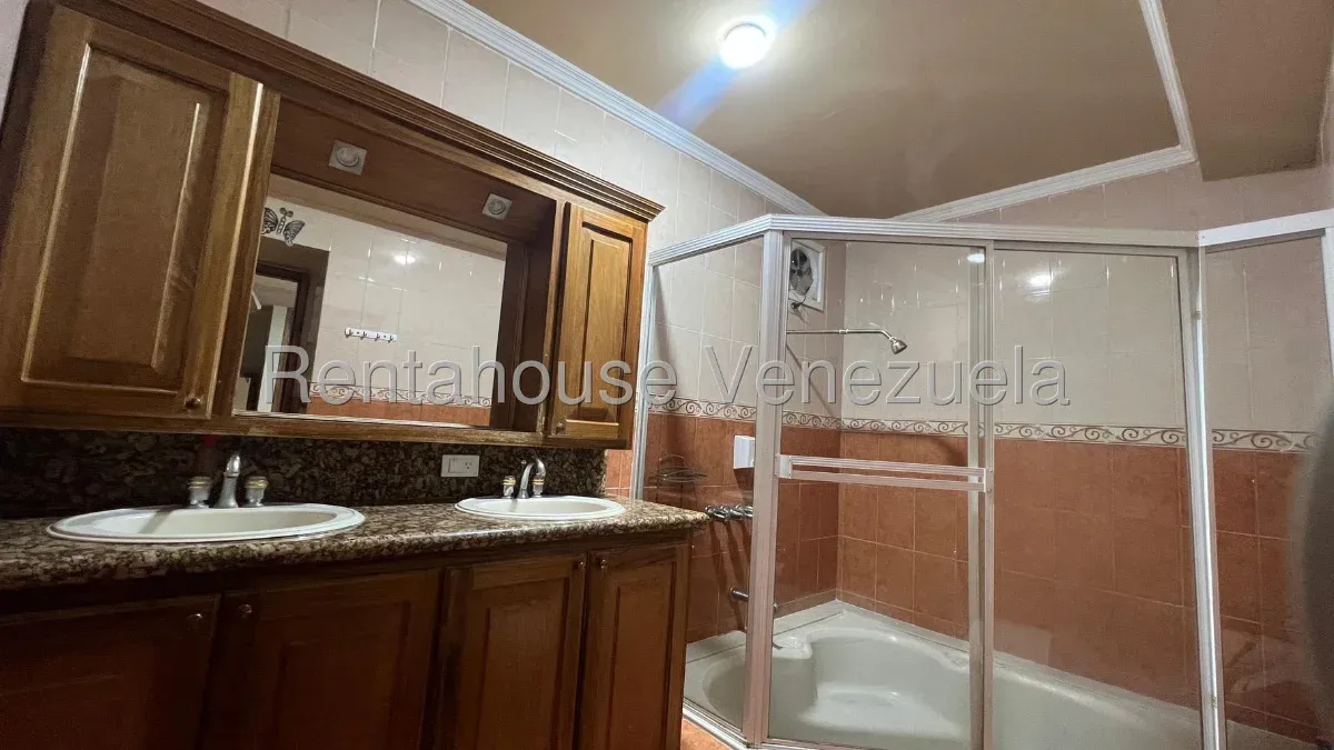 Amplia Casa En Esquina En Venta En Santa Fe - 8