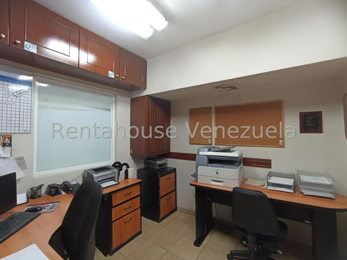 Casa Comercial con Galpón y Oficinas Equipadas en Tierra Negra - 11