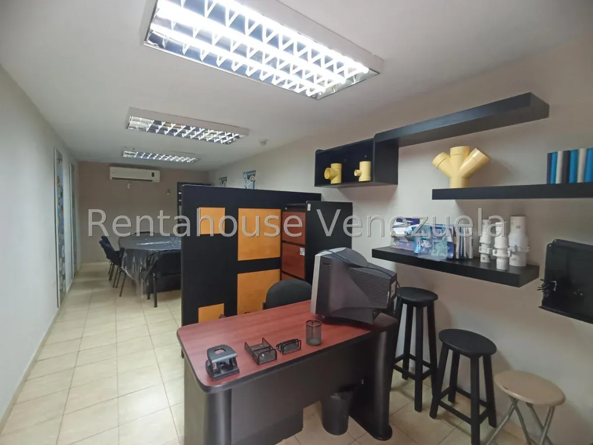 Casa Comercial con Galpón y Oficinas Equipadas en Tierra Negra - 19