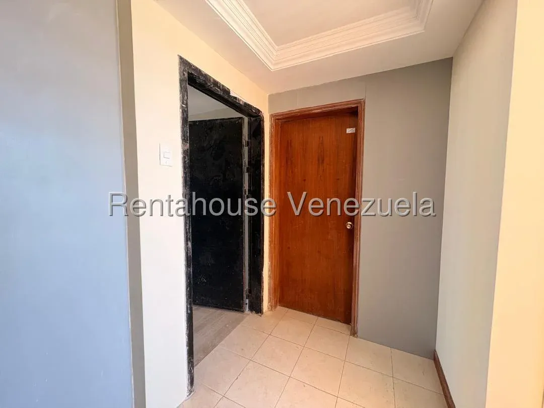 Bello Apartamento En VENTA En Av. El Milagro - 3
