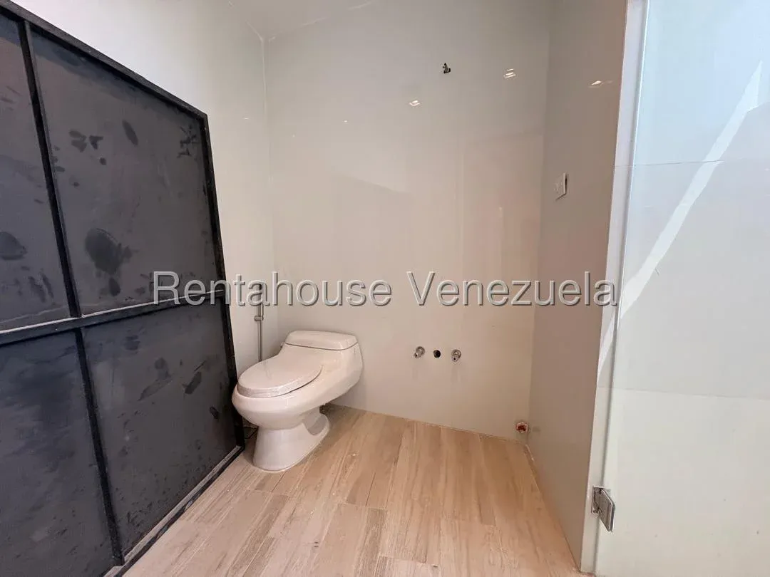 Bello Apartamento En VENTA En Av. El Milagro - 15