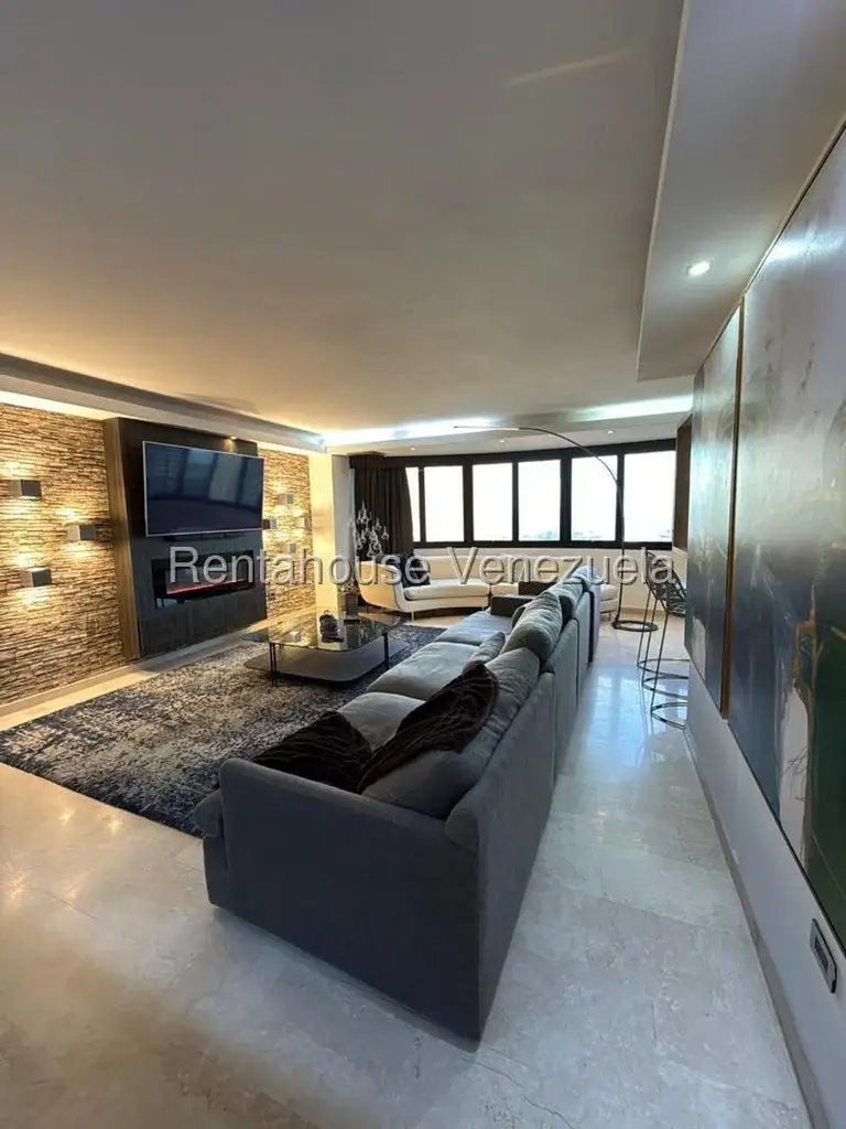 Bello Apartamento En ALQUILER En Av. El Milagro