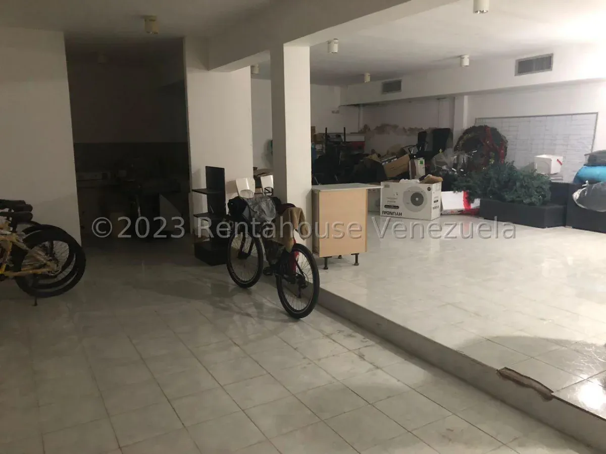 Edificio En Venta En Av. El Milagro - 12