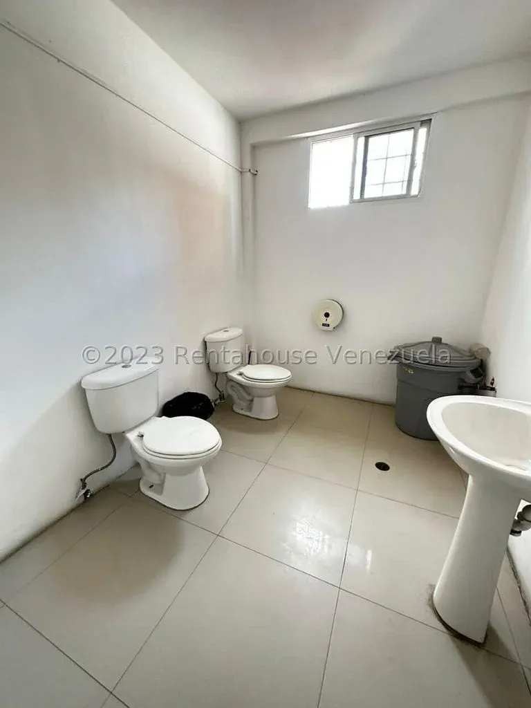 Edificio En Venta En Av. El Milagro - 15