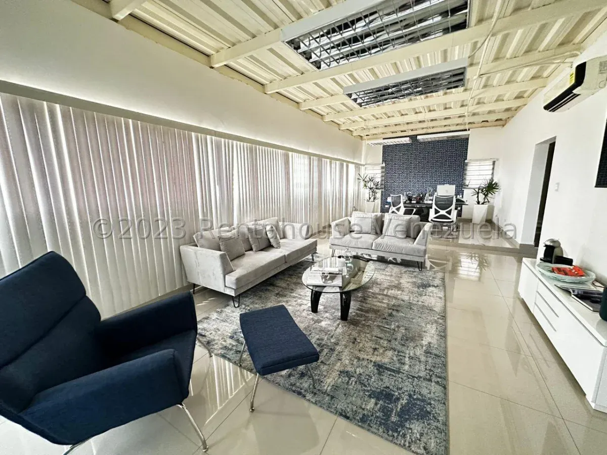 Edificio En Venta En Av. El Milagro - 20