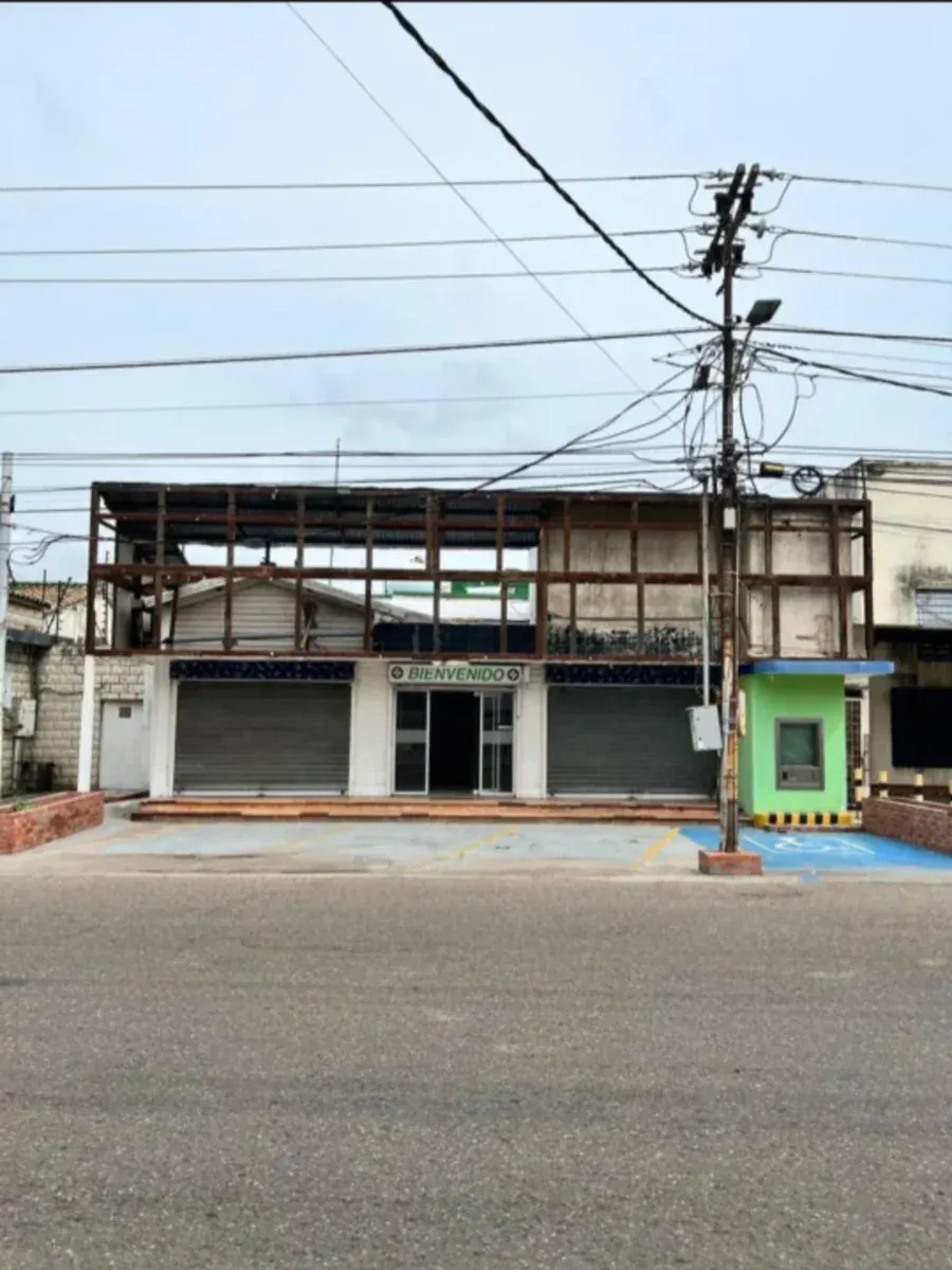 Casa Comercial En AQLUILER En Tierra Negra 