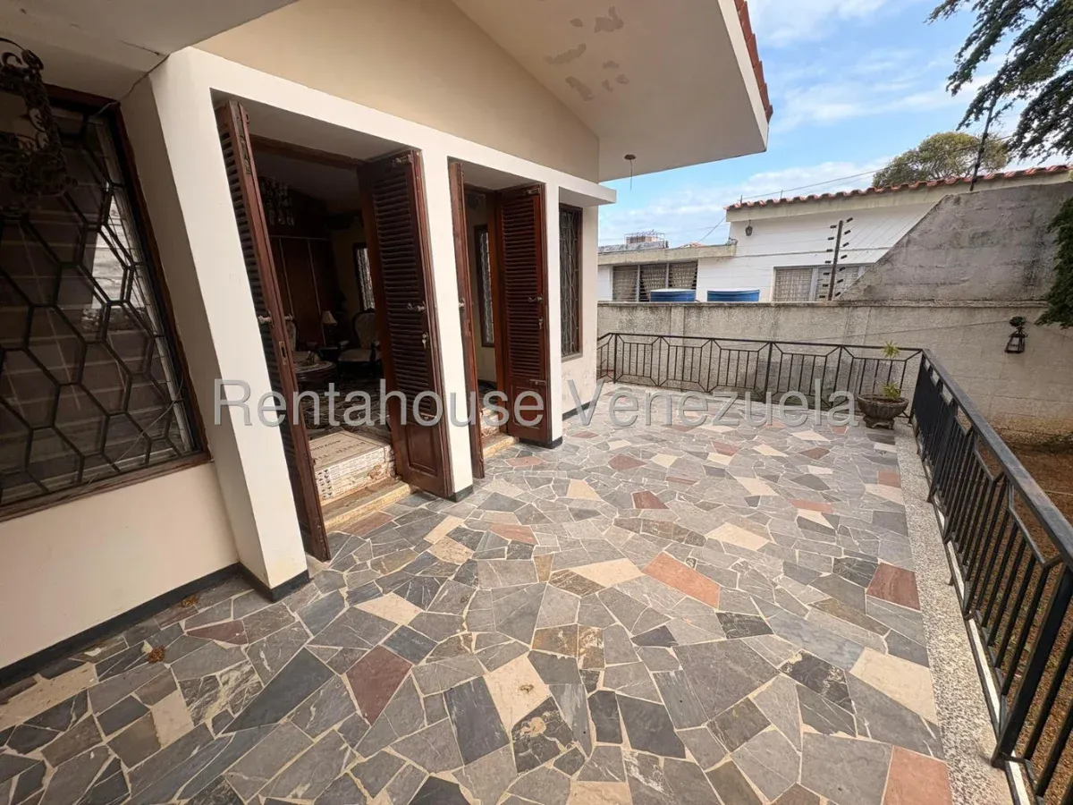 Amplia Casa En VENTA En Irama  - 7