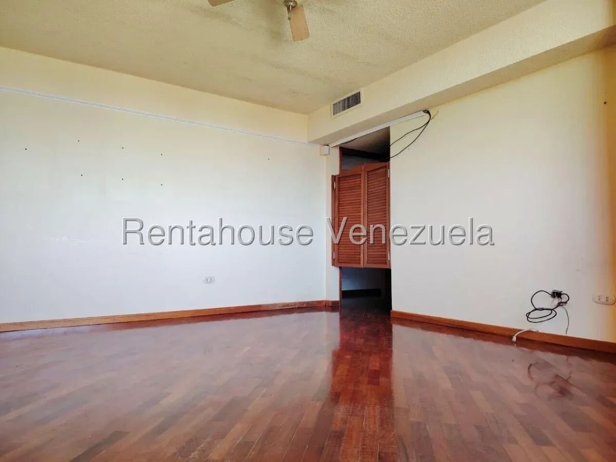 Apartamento En VENTA En La Lago, Maracaibo - 19