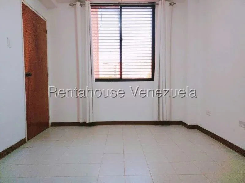Apartamento Tipo Estudio En ALQUILER En Banca Mara  - 10