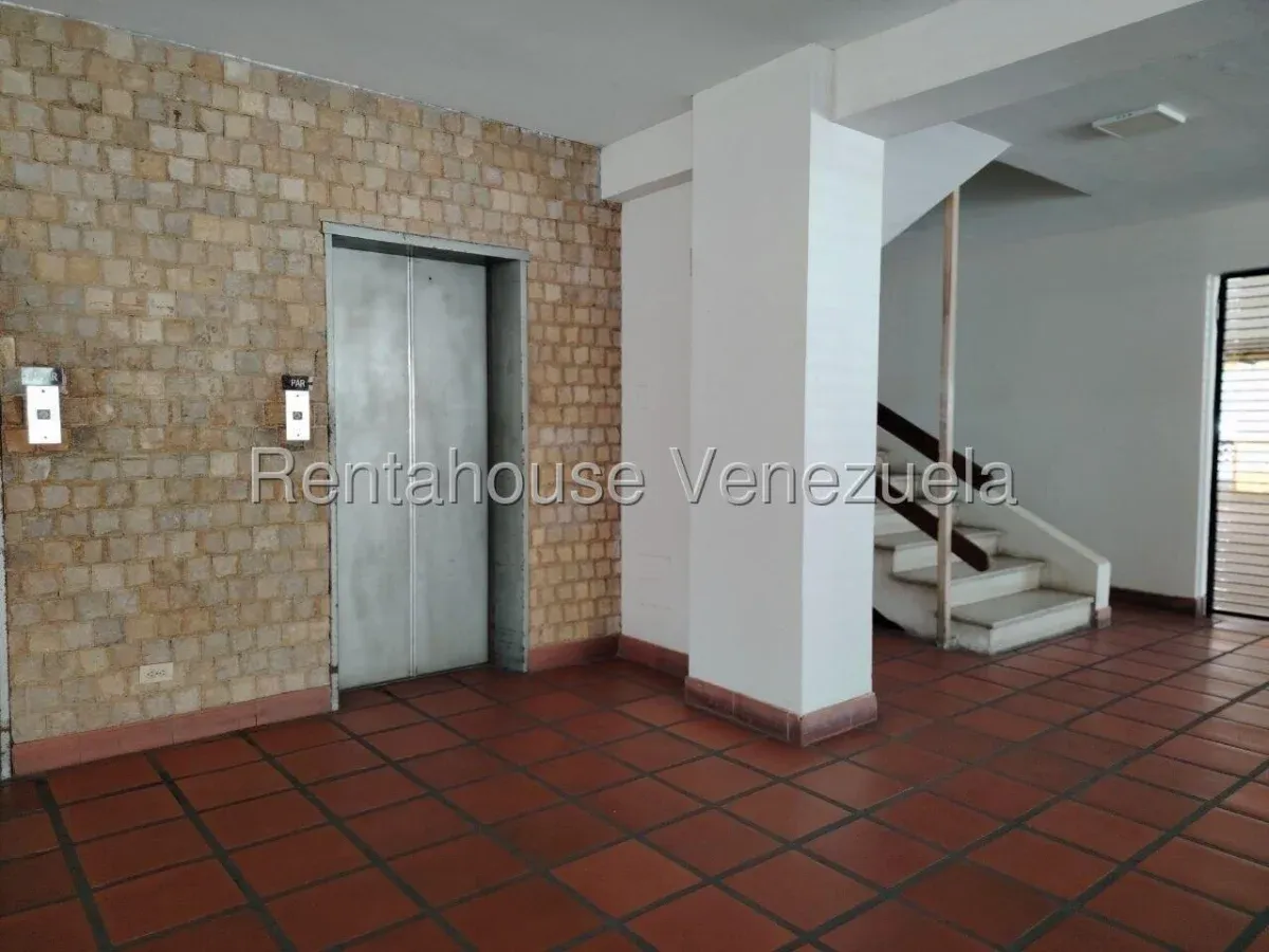Apartamento Tipo Estudio En ALQUILER En Banca Mara  - 19