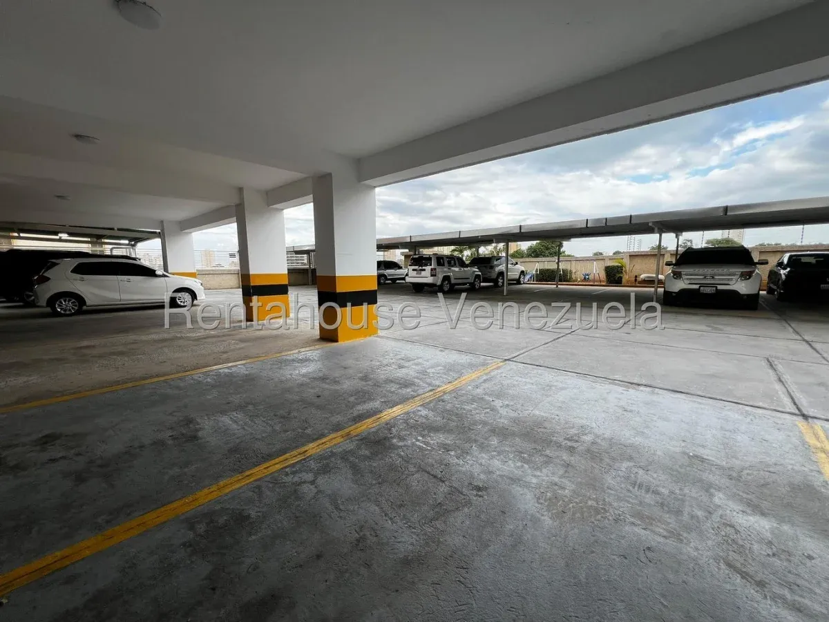 Hermoso Apartamento En VENTA En La Lago - 16