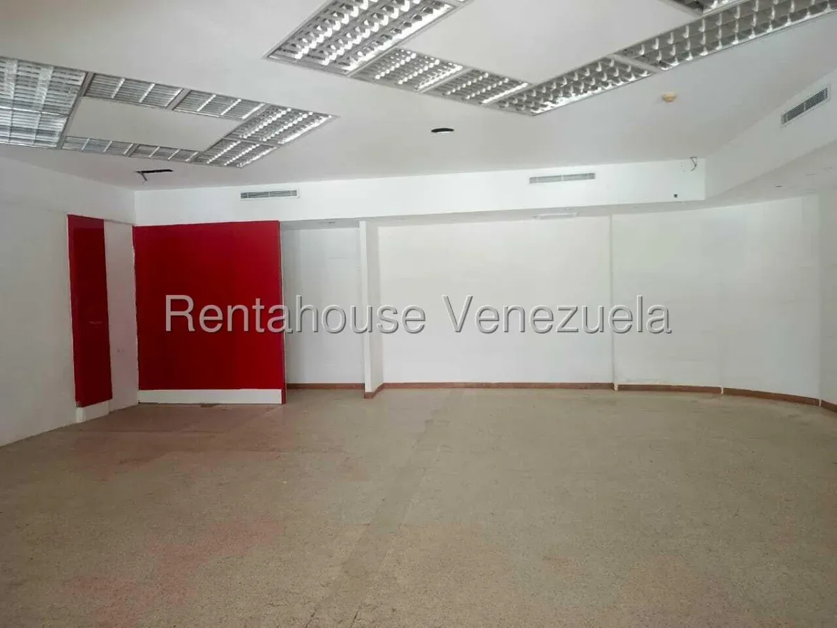 Local Comercial En ALQUILER En Av. Delicias Norte - 14