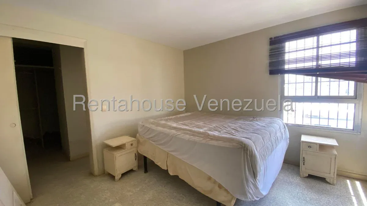 Cómodo Apartamento En Semi Gris En Venta, Sector La Lago   - 6