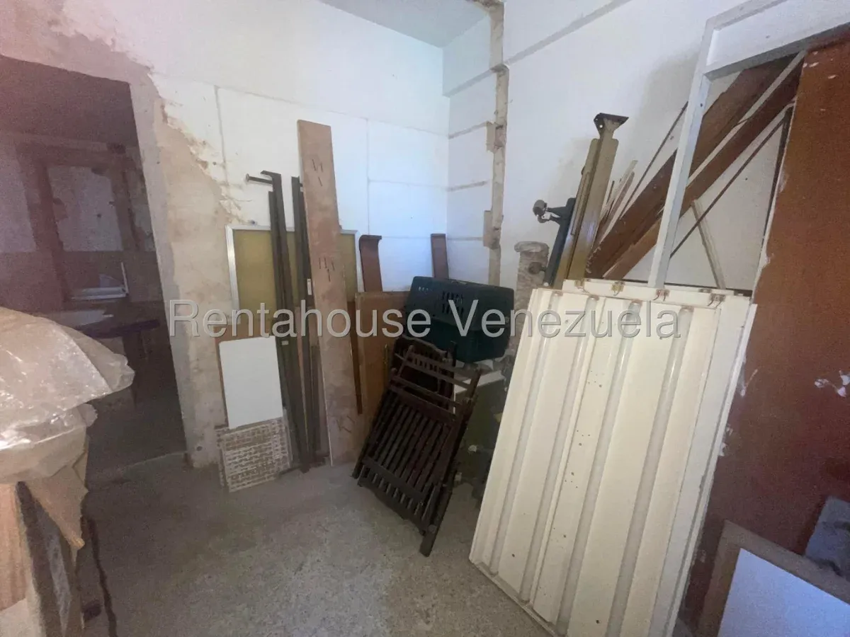 Cómodo Apartamento En Semi Gris En Venta, Sector La Lago   - 18