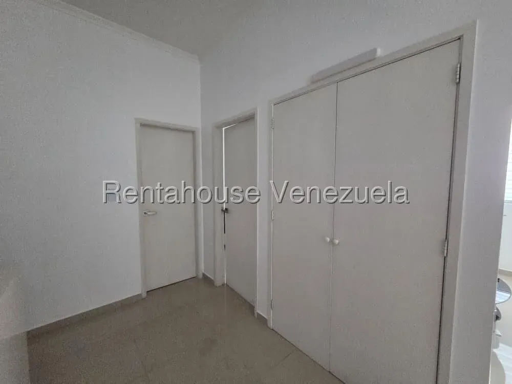Apartamento Tipo Estudio Totalmente Actualizado En Venta En Valle Frio  - 5