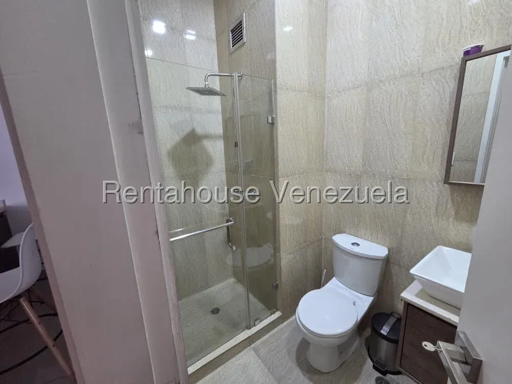 Apartamento Tipo Estudio Totalmente Actualizado En Venta En Valle Frio  - 10
