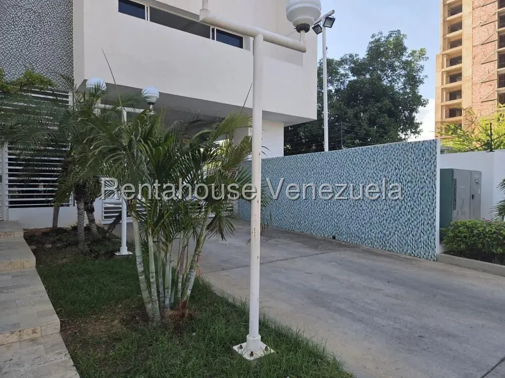 Apartamento Tipo Estudio Totalmente Actualizado En Venta En Valle Frio  - 11