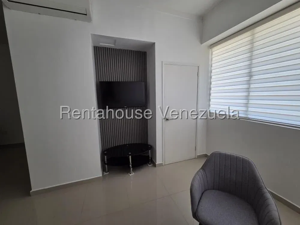 Apartamento Tipo Estudio Totalmente Actualizado En Venta En Valle Frio  - 16