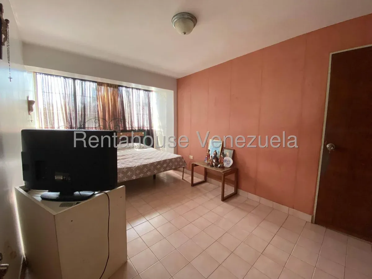 Cómodo Apartamento En Venta En La Trinidad  - 13