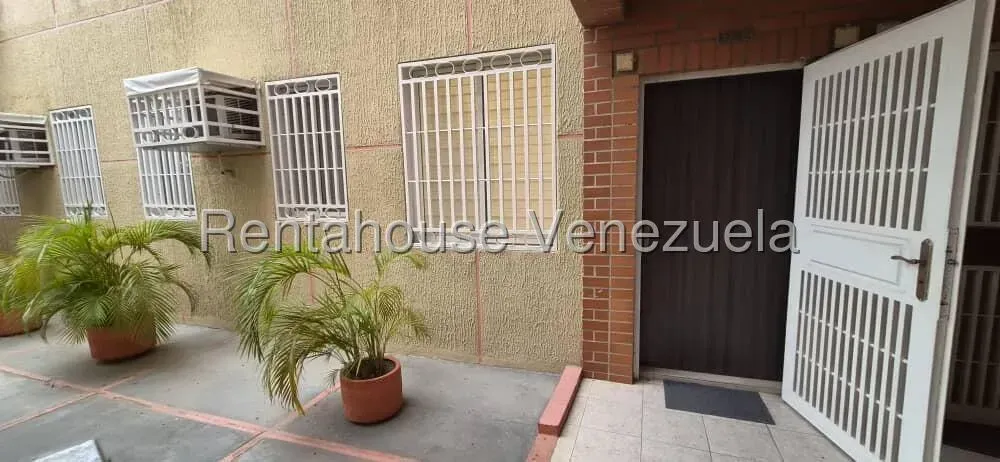 Hermoso Apartamento Totalmente Actualizado En Venta En Amparo  - 16