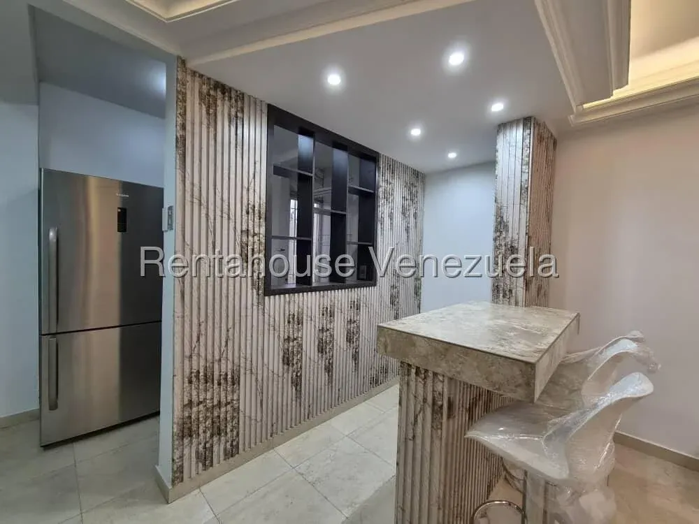 Hermoso Apartamento Totalmente Actualizado En Venta En Amparo  - 20