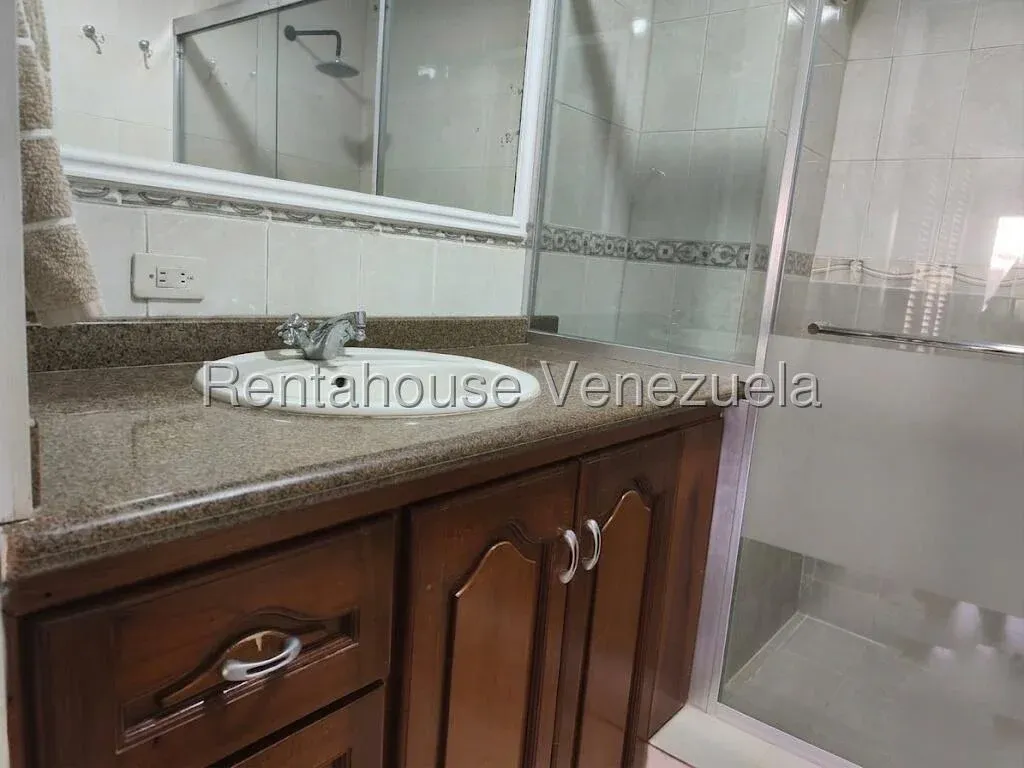 Townhouse amplio en villa cerrada de Milagro Norte con acceso a playa - 20