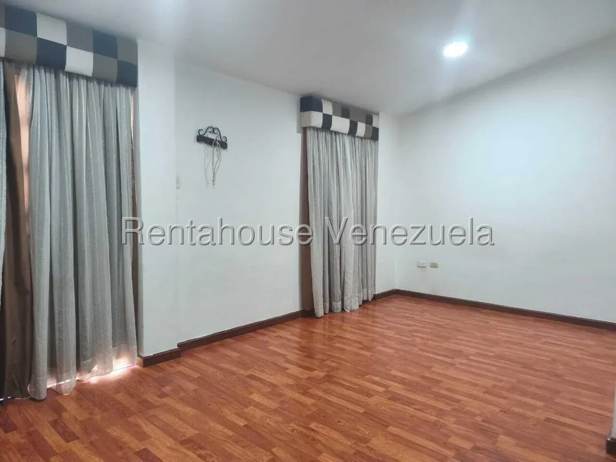 Amplio townhouse en villa de Milagro Norte con vista al lago - 9