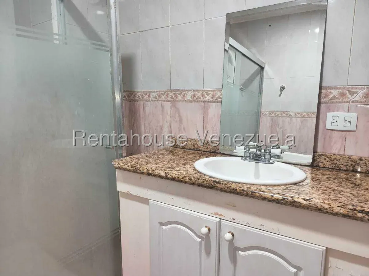 Amplio townhouse en villa de Milagro Norte con vista al lago - 10